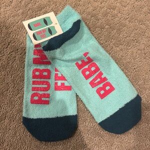 COZY SOCKS “Rub my feet, Babe” nwt